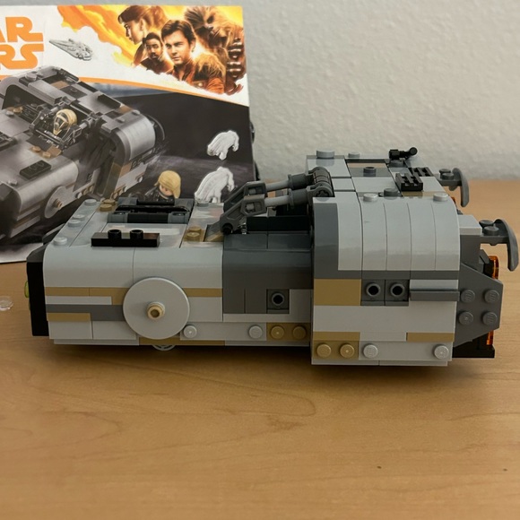 Lego Star Wars set 75210 Moloch’s Landspeeder - Picture 3 of 6